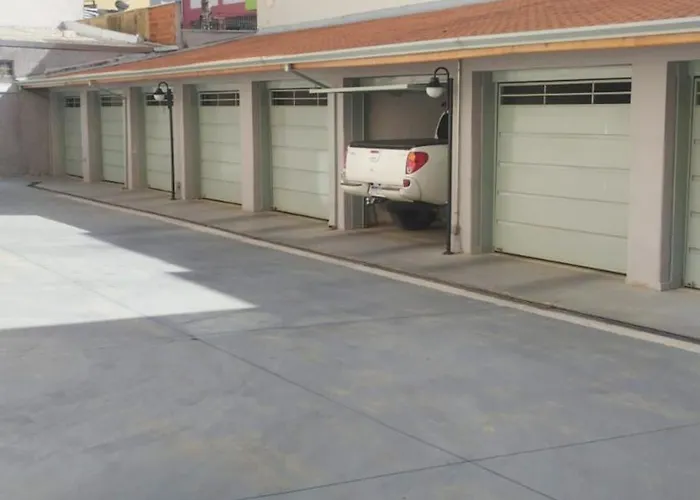 Encantador Apt Veneza No Centro Com Vaga Coberta